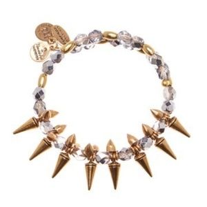 Rock and Raw Wrap Wire Bracelet - Lavender